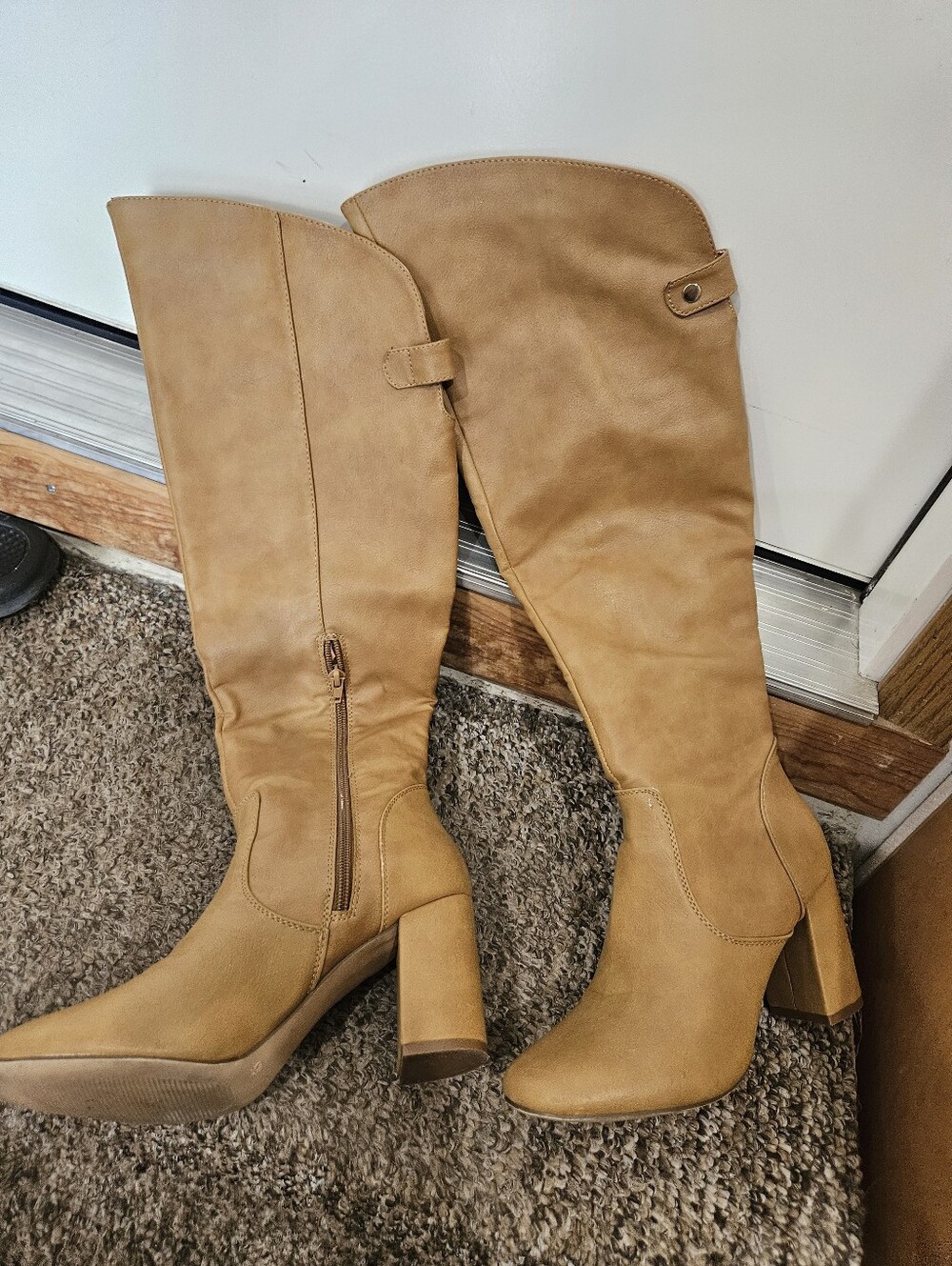 Debbonie Women’s Tall Tan Knee-High Block Heel Boots Size 6.5